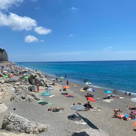 Vivi La Mia Liguria - Esclusivo Con Terrazzo E Giardino Holiday home *