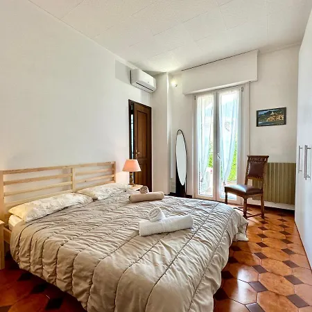Hébergement de vacances Vivi La Mia Liguria - Esclusivo Con Terrazzo E Giardino *